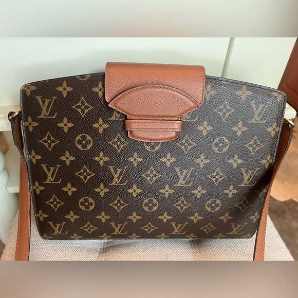 Louis Vuitton Handbags - Louis Vuitton Courcelles Monogram Canvas shoulder bag